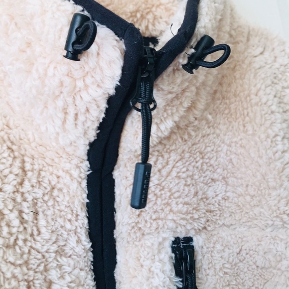 Cozy Pullover - Picture 5 of 7